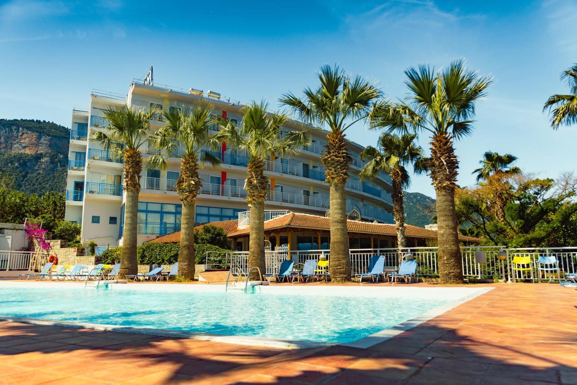 Hotel Sissy كامينا فورلا المظهر الخارجي الصورة