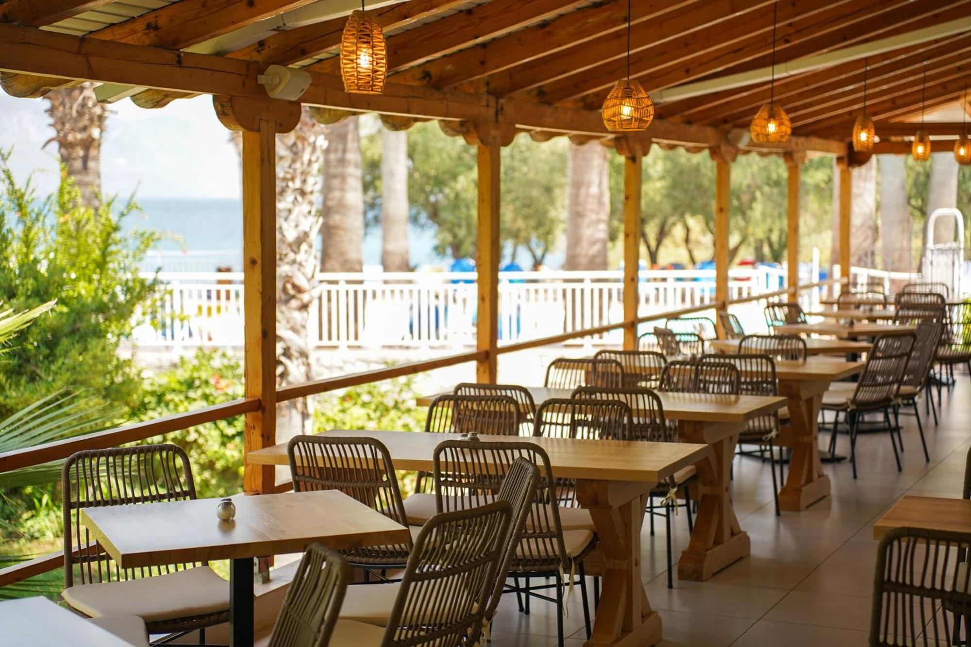 Hotel Sissy كامينا فورلا المظهر الخارجي الصورة
